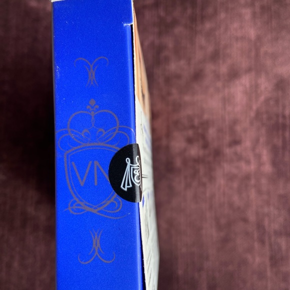 Vegas Nay Lashes by Eylure - Picture 3 of 3